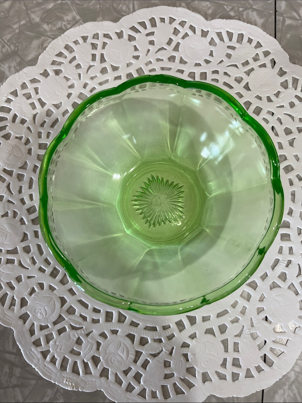Green Scalloped Glass Serving Bowl